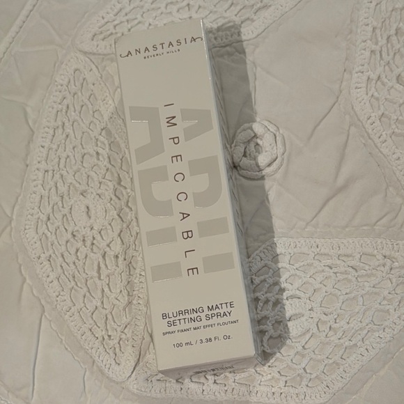 Anastasia Other - Anastasia Blurring Matte Setting Spray 100ml brand new set makeup all day long